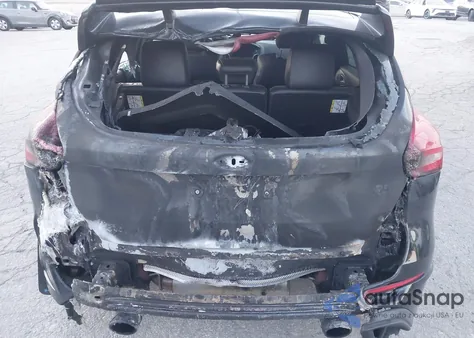 2017 Ford Focus Rs из США, поврежденный, VIN WF0DP3TH3H4119856